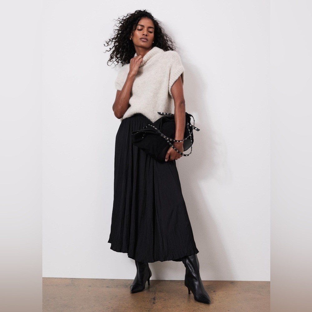 Vintage Jones New York 100% Silk Midi Skirt Black Pleated Crinkle Size 6​​